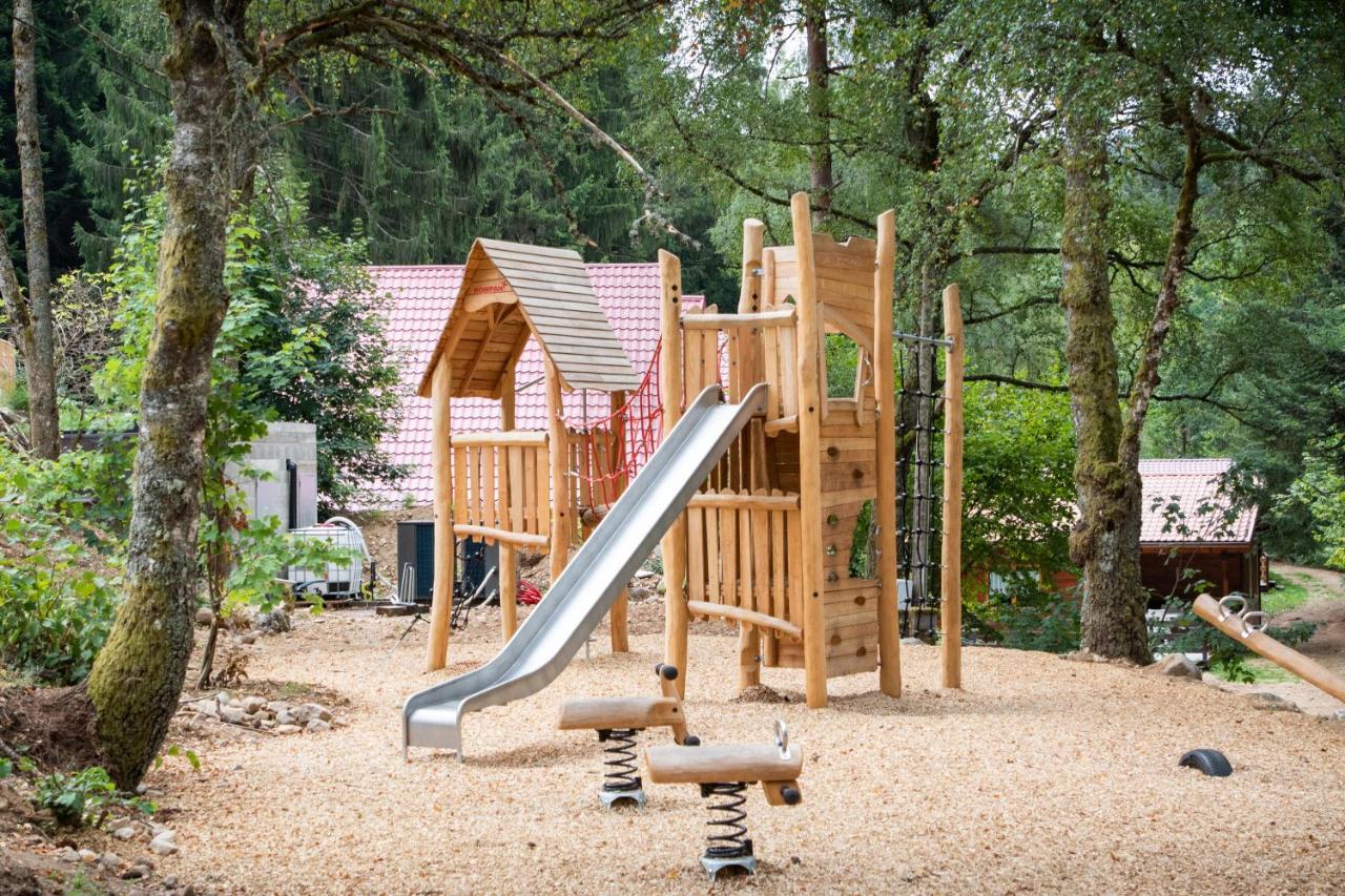 Huttopia Foret Des Vosges Barbey-Seroux エクステリア 写真
